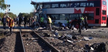 4 dead, several injured in Mexico train-bus crash