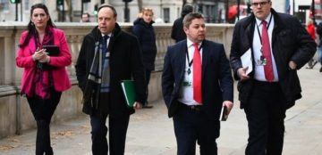 Brexit: DUP in talks with ministers ahead of third vote