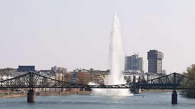 World War Two bomb detonated in Frankfurt’s river