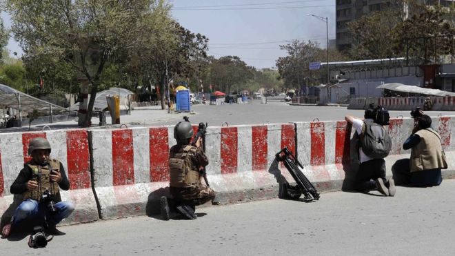 Kabul attack: Explosion and gunfire near ministry building